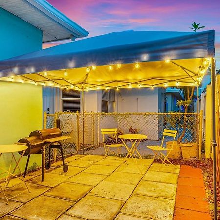 Downtown Hollywood Holiday Retreat Dania Beach Apartment Exterior photo